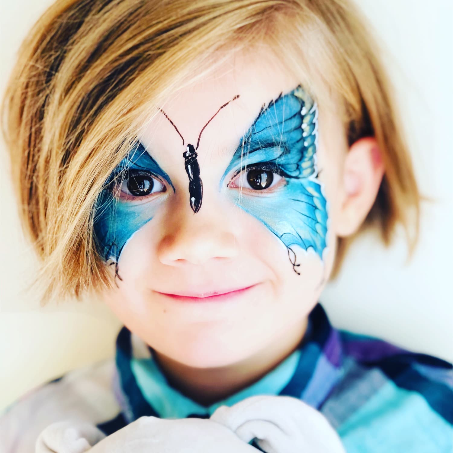 Radiant Smiles Entertainment — face painting and event art